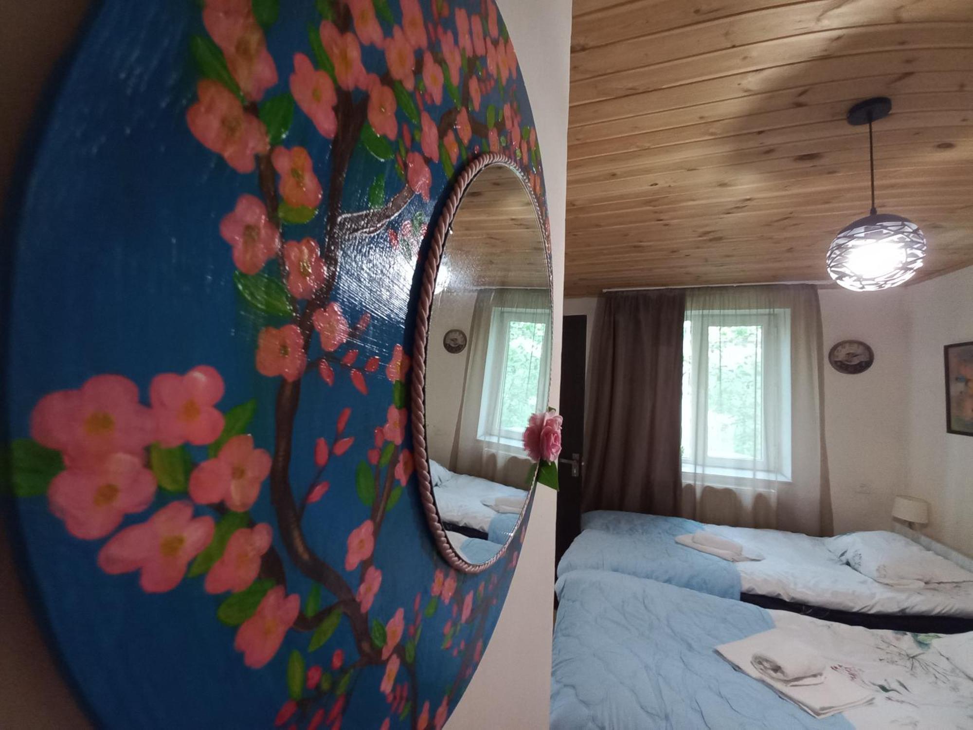 Cherry House Kazbegi Esterno foto